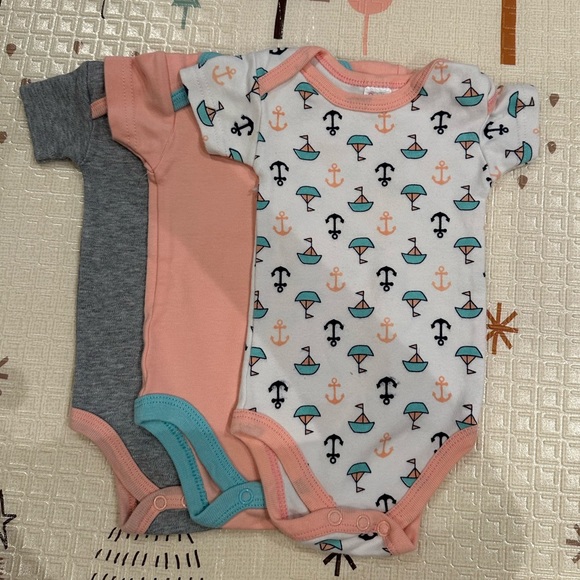 0-3 months BabyBliss Baby Girl Clothes Onesies - Picture 2 of 8